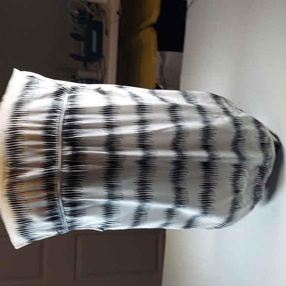 Part Two Sleeveless Printed top Size M - Picture 8 of 8